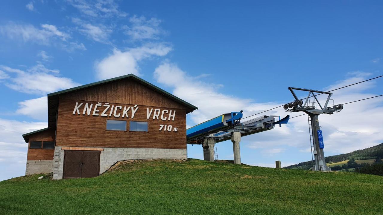 Knezice 25, Chalupa V Krkonosich 弗尔赫拉比 外观 照片
